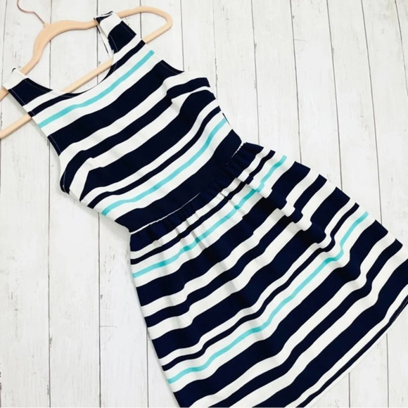 EVERLY Striped Fit‎ & Flare Dress Size Small - Picture 2 of 8